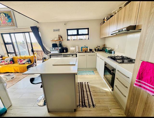 2 BEDROOM FLAT FOR SALE IN BROADACRES